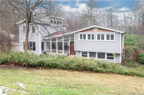 996 Barberry Rd, Yorktown, NY 10598