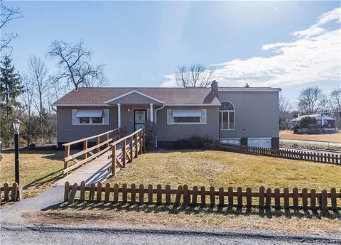 626 Van Wagner Rd, Poughkeepsie, NY 12603