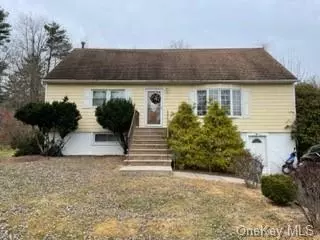 13 Sable Ct, Clarkstown, NY 10994