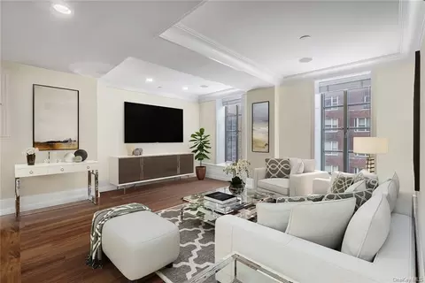 140 E 63rd St #10B, New York, NY 10065