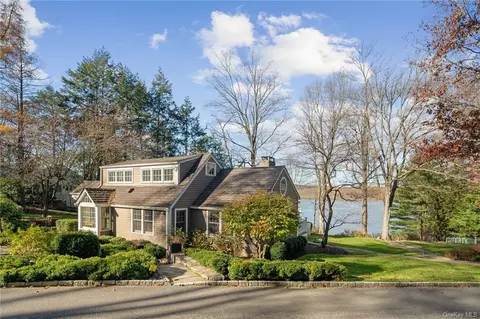 36 Bishop Park Rd, Pound Ridge, NY 10576