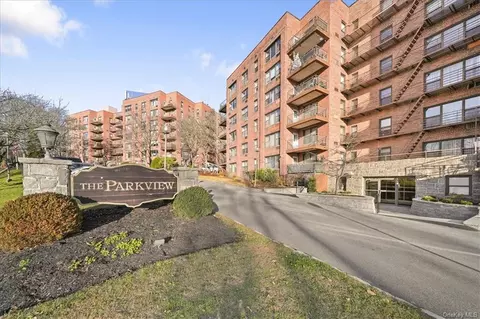 121 S Highland Ave #2B, Ossining, NY 10562