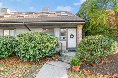 2289 Bedford St #D10, Stamford, CT 06905