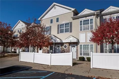 437 Autumn Dr, East Meadow, NY 11554