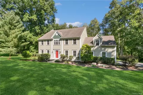 141 Salmons Hollow Rd, Southeast, NY 10509