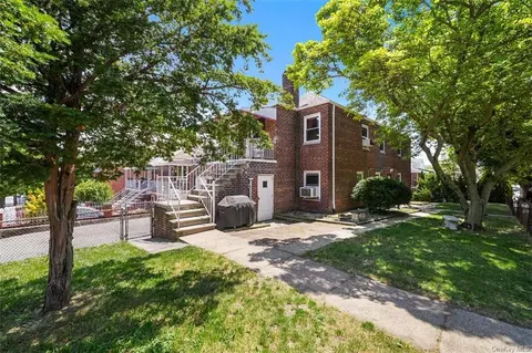 1624 Allerton Ave, Bronx, NY 10469