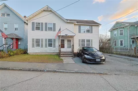 122 W Main St, Port Jervis, NY 12771