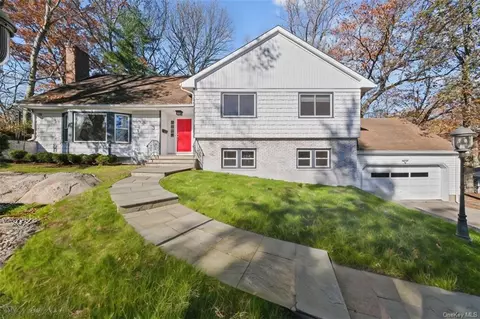 3 Lakeview Ave, Mount Pleasant, NY 10591