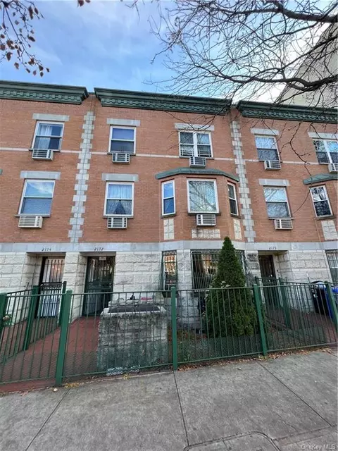 2172 Clinton Ave, New York, NY 10457