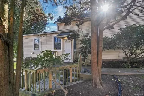 69 Cragmere Rd, Ramapo, NY 10901