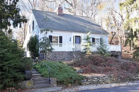 57 Hillside Ter, Greenburgh, NY 10533