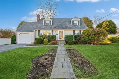 7 Field Pl, Rye, NY 10573