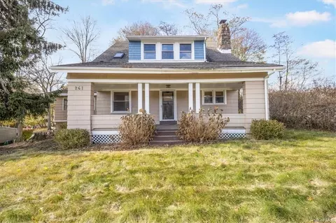 261 Route 32, Woodbury Town, NY 10917