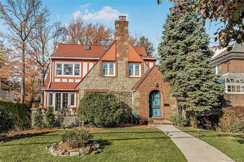 267 Lincoln Ave, New Rochelle, NY 10801