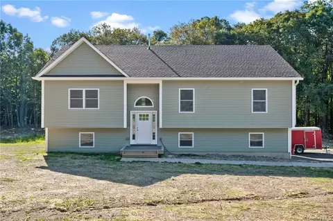 272 Fosler Rd, Highland, NY 12528