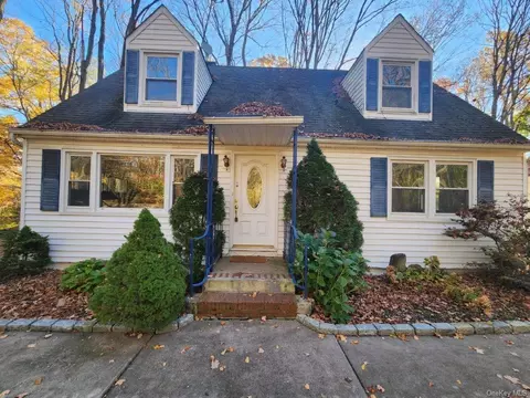 31 Old Lake St, Harrison, NY 10604
