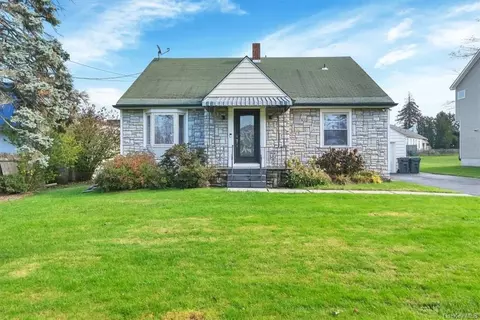 105 Quassaick Ave, New Windsor, NY 12553