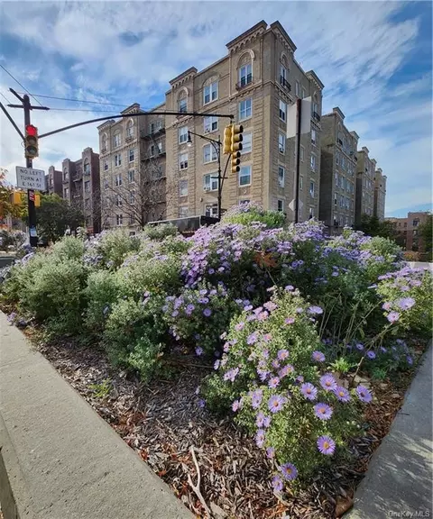 1075 Grand Concourse #AL, Bronx, NY 10452