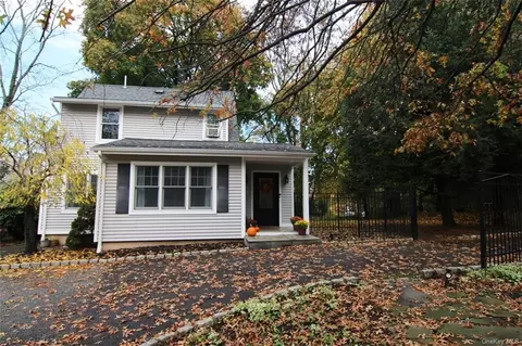 45 S Airmont Rd, Ramapo, NY 10901