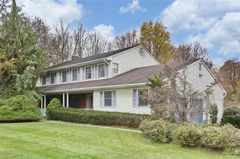 153 Van Wyck Rd, Orangetown, NY 10913
