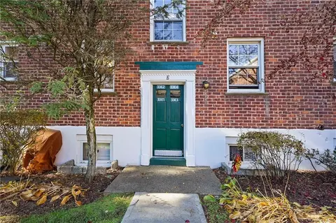 33 Fieldstone Dr #E1, Greenburgh, NY 10530
