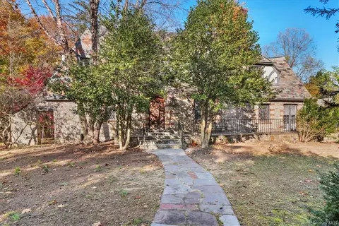 80 Mildred Pkwy, New Rochelle, NY 10804
