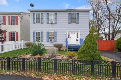 29 Railroad Ave, Port Jervis, NY 12771