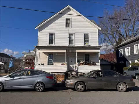 16 1st St, Port Jervis, NY 12771