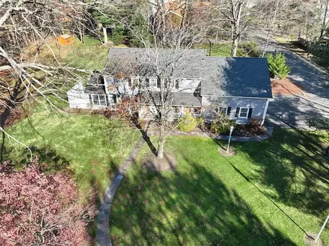 57 Mayer Dr, Ramapo, NY 10901