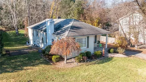 100 Noxon Rd, La Grange, NY 12603