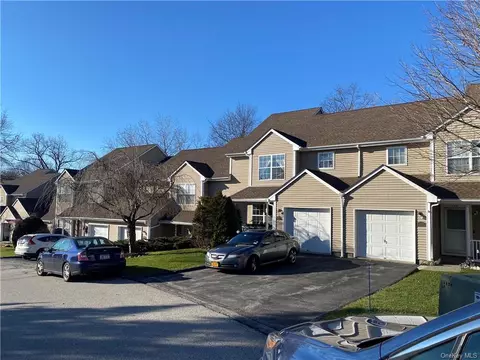 74 Sparrow Ridge Rd #15-C, Kent, NY 10512