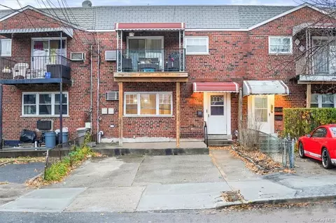 728 Hollywood Ave, Bronx, NY 10465