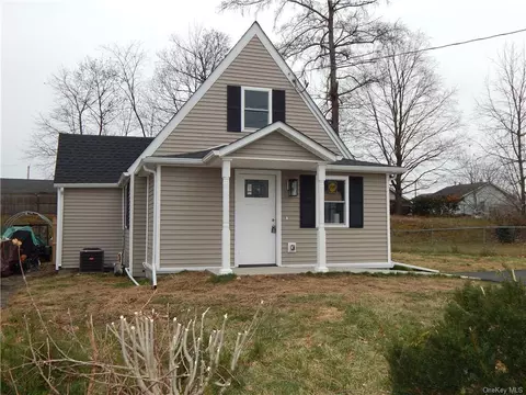 36 Anthony St, Wallkill, NY 10940