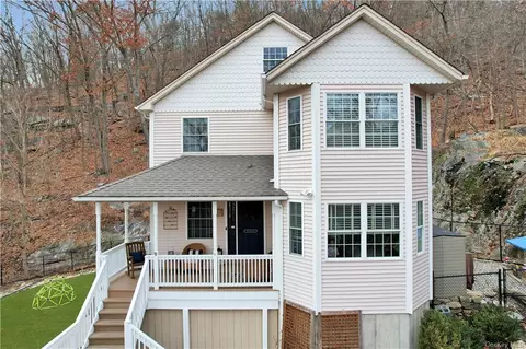 69 Mountain Ave, Ramapo, NY 10931