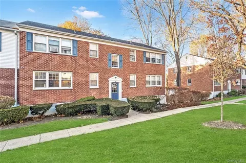 79 Columbus Ave #1B, Harrison, NY 10604