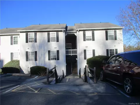 27 Lexington Hls #1, Harriman, NY 10926