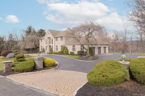 3 Dickens St, Stony Point, NY 10980