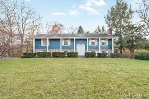 132 St Elmo Rd, Shawangunk, NY 12589