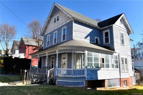 325 North St, Middletown, NY 10940
