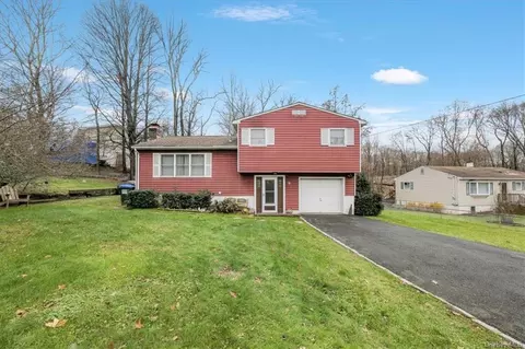 64 Duelk Ave, Monroe, NY 10950