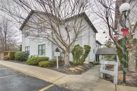 63 Bramley Ct, Monroe, NY 10950