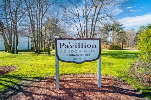 12 Scarborough Ln #C, Wappinger, NY 12590