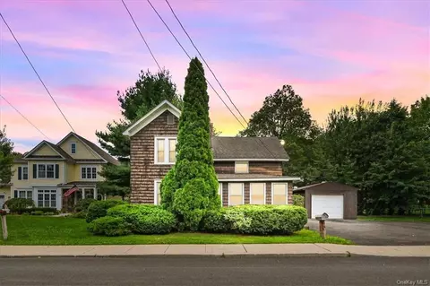 78 Mailler Ave, Cornwall, NY 12518