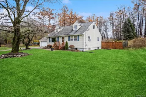18 Nied Dr, La Grange, NY 12569