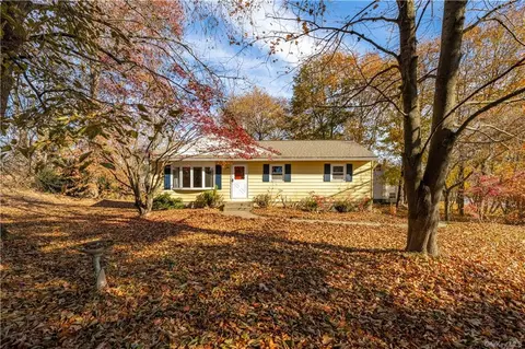 44 Regency Dr, Wappinger, NY 12590