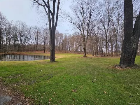 29 West Dr, Montgomery, NY 12586