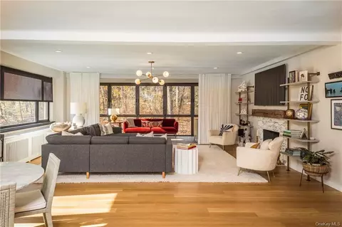 72 Pondfield Rd W #1A, Bronxville, NY 10708
