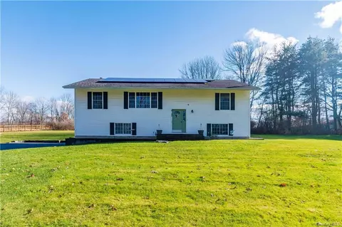 185 Monahan Rd, Greenville, NY 12771