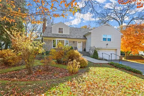 9 Leggett Rd, Bronxville, NY 10708