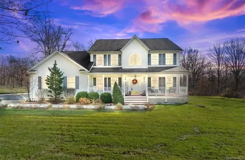 1704 Route 284, Wawayanda, NY 10973
